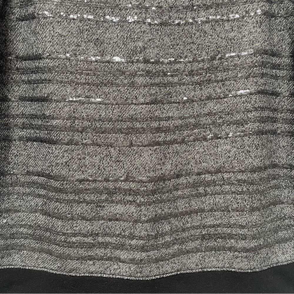Victoria's Secret Boat Neckline 3/4 Sleeves Sequined Gray Sweatshirt Size XS - Picture 4 of 9
